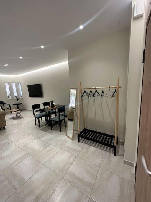 Eclectic Apartment Near Downtown Heraklion Exteriör bild