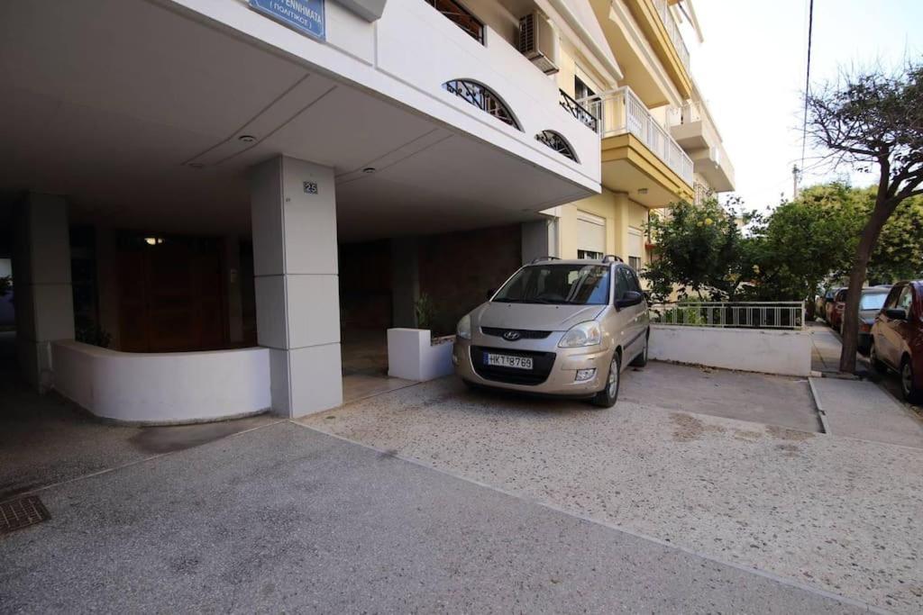 Eclectic Apartment Near Downtown Heraklion Exteriör bild