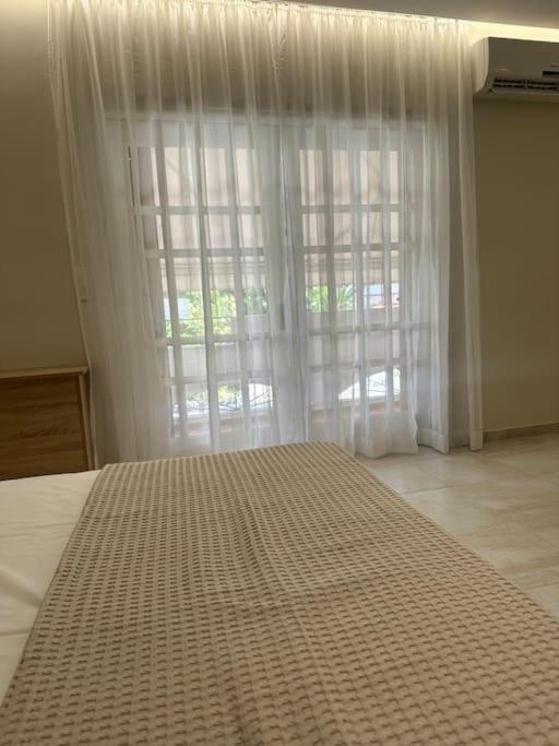 Eclectic Apartment Near Downtown Heraklion Exteriör bild