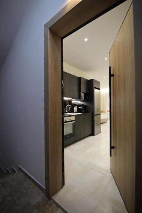 Eclectic Apartment Near Downtown Heraklion Exteriör bild